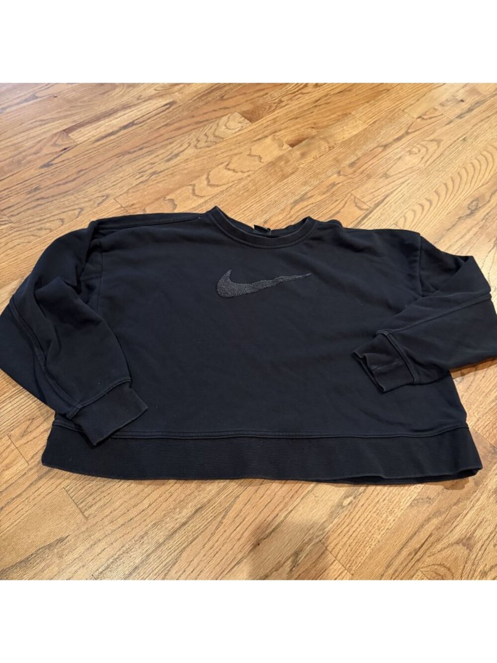 Nike Womens Large Cropped Black Crew Sweatshirt